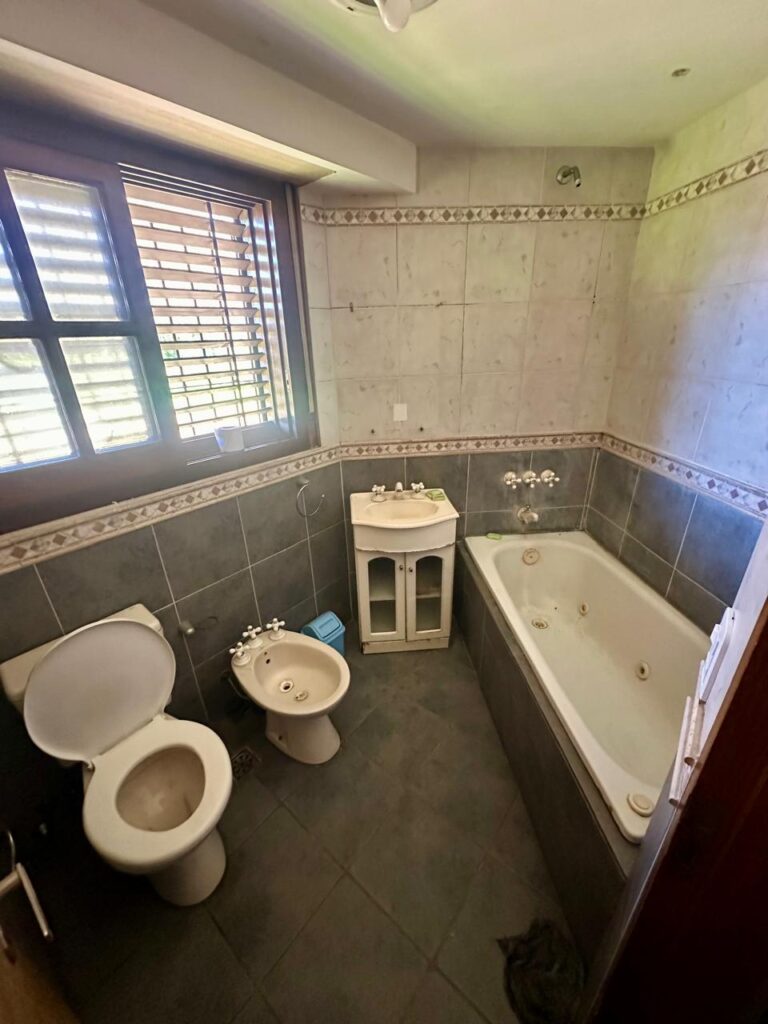 WhatsApp Image 2025-10-02 at 10.17.09